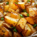Картопля по-селянськи в духовці - блюдо, загартоване віками