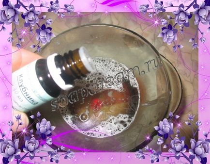 Strawberry scrub facial de la o bază moale, clase de master cosmetice