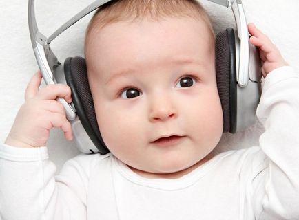 Când un nou-născut începe să audă sunete