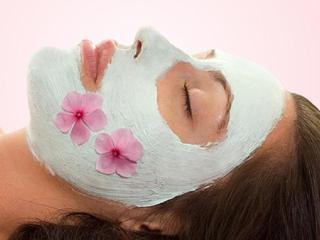 Măști cosmetice pentru pielea uscată a feței