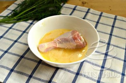 Куряча гомілка в клярі на сковороді - рецепт з фото