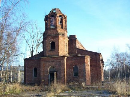 Lomonosov ceea ce obiective turistice în oraș (fotografie, descriere, adrese)