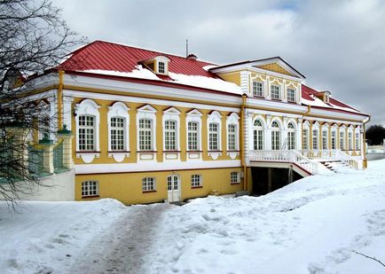 Ломоносов які пам'ятки подивитися в місті (фото, опис, адреси)