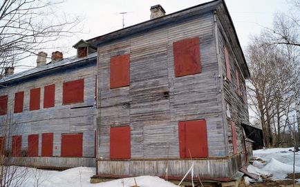 Lomonosov ceea ce obiective turistice în oraș (fotografie, descriere, adrese)