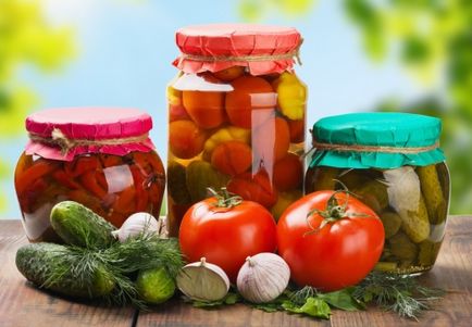 Кращі рецепти маринованих огірків і помідорів