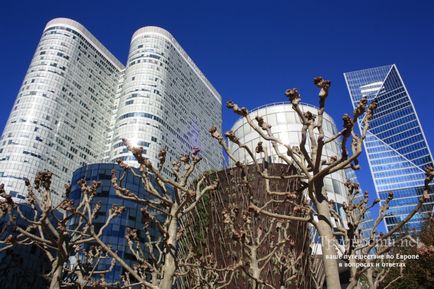 La Défense, în cartierul Paris, al articolului din zgârie-nori