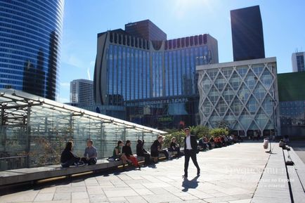 La Défense în cartierul Paris al zgârie-nori