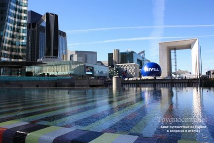 La Défense, în cartierul Paris, al articolului din zgârie-nori