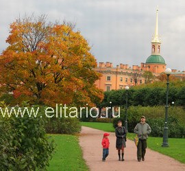 Câmpul Marte este un punct de reper al orașului St. Petersburg