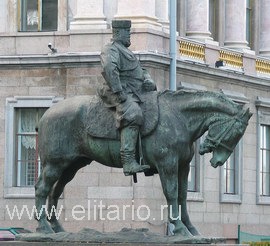 Câmpul Marte este un punct de reper al orașului St. Petersburg