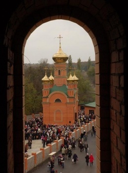 Матушка Аліпія київська нескінченним потоком йдуть до неї люди, православіє в україні - інформаційний