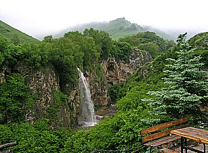 Honey cascade în Karachay-Cherkessia cum să ajungi acolo, legende, hartă, descriere