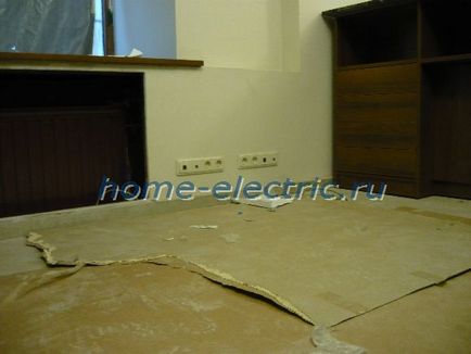 Instalarea cablurilor electrice în podeaua magazinului