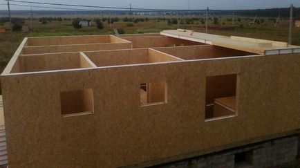 Instalarea panourilor de sipci, construcția de case de sipă în Crimeea