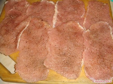 Degetele de carne (krucheniki) cu ceapa si castravetii - delicioase - este usor! Mamele țării