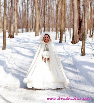 menyasszony ruhát a téli esküvő