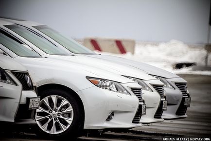 O mică fotoreportaj toyota x-country și clasa de master lexus