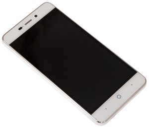 Revizuirea Android-smartphone zte blade x3 drăguț 