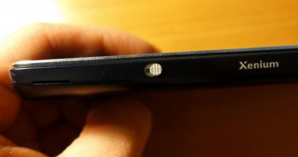 Áttekintés okostelefon Philips Xenium w8510 - szívós és olcsó