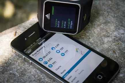 Огляд спортивних розумних годин adidas smart run gps