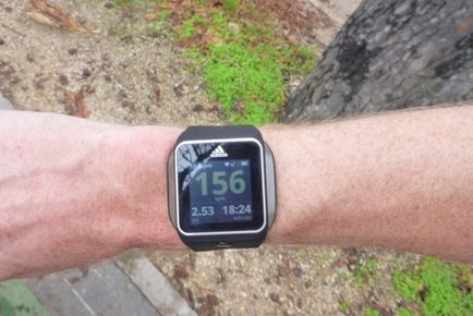 Огляд спортивних розумних годин adidas smart run gps