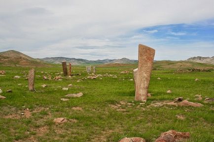 Deer Stones - Atracții antice în stepele mongole