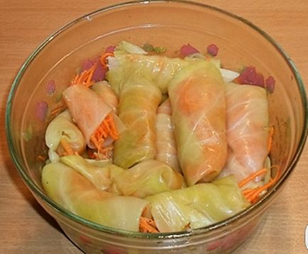 Mâncăruri de legume cu mâncăruri turnate în rădăcini coreeană (gustări umplute cu gustări), gătiți delicios și acasă