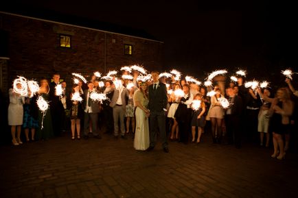 Iluminarea la nunta - lumânări, ghirlande, lămpi