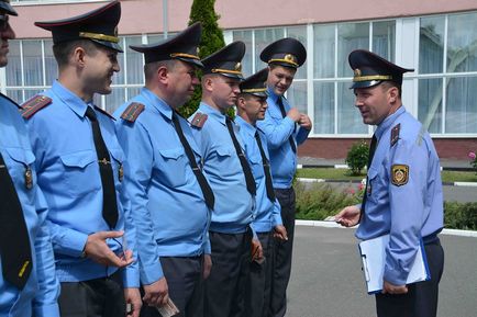 Відділ кадрів поліції і ГИБДД, фсб, мнс та швидкої допомоги