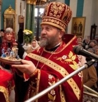 Părintele Vladimir Sorokin purtând miterul este o zonă de tradiție, nu un canon