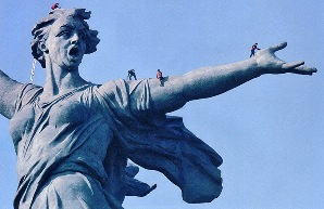 Monumentul Patriei pledează la Volgograd pe Dealul Mamayev