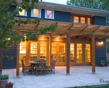 Pergola napellenzők szép design egy vidéki házban, vagy villa a fotó (Design) Pergola napellenzők szép design egy vidéki házban, vagy villa a fotó