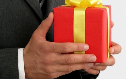 Подарунки в діловому етикеті або що подарувати бізнес-партнеру