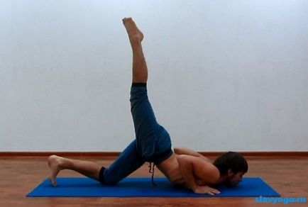 Előállítás skorpió (urdhvaikapada vrishchikasana), jóga, slavyoga