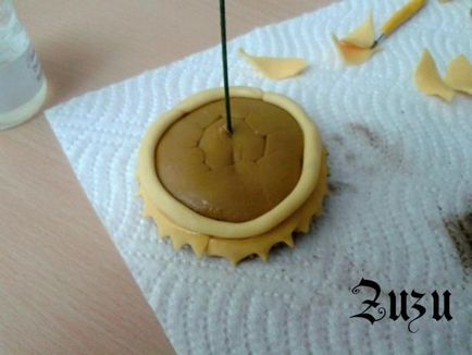 Соняшник з цукрової мастики для прикраси 3d торта