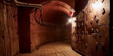 Földalatti Múzeum „Bunker-42” fotók, árak, foglalás