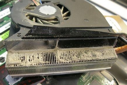 Lebontása után a laptop nem működik a billentyűzet, touchpad, kijelző vagy hidegebb (szétszerelési) Lebontása után a laptop nem működik a billentyűzet, touchpad, kijelző vagy hidegebb
