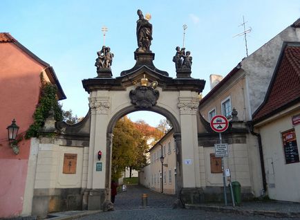 Prága Strahov Monastery - kolostor tárgyakat és hogyan kell elérni