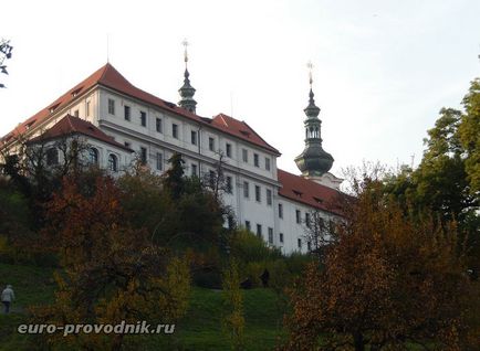 Praga Manastirea Strahov - obiecte ale manastirii si cum se ajunge acolo