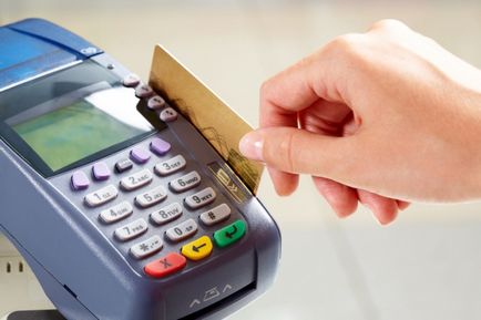 Reguli pentru utilizarea în condiții de siguranță a unui card bancar în magazine