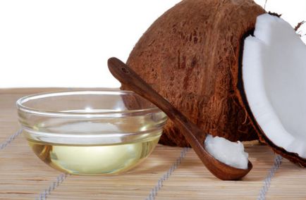 Utilizarea uleiului de nucă de cocos pentru față de pe riduri, cosuri și alte probleme ale pielii, recenzii de cosmetologi și