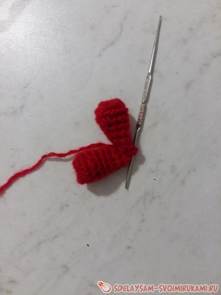 Bird Amigurumat din păsări furioase, clasă de masterat cu mâinile lor