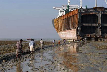 Szétszerelése hajók újrahasznosítására Indiában és Bangladesben, a helyszínen Kotovskogo