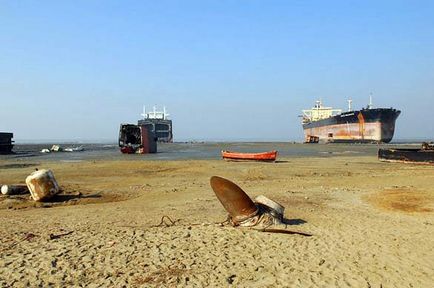 Demontarea reciclării navelor în India și Bangladesh, site-ul Kotavian