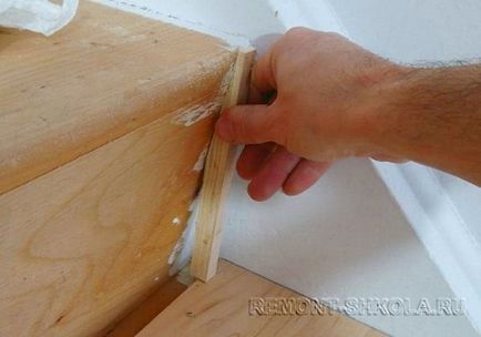 Ремонт на дървени стълби с ръце