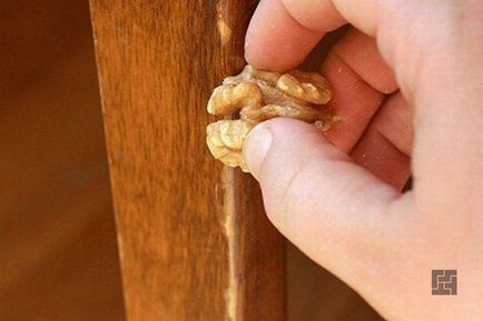 Restaurarea mobilierului din lemn cu mâinile noastre elimină zgârieturile, chipsurile - o sarcină ușoară