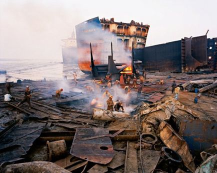 Ru ca navele dezmembrate în Bangladesh - terraoko - lumea cu ochii tăi
