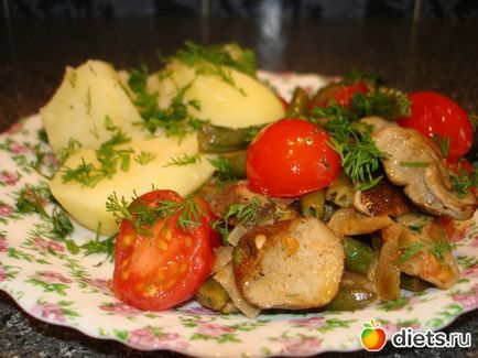 Салат із стручкової квасолі з грибами і помідорами щоденники