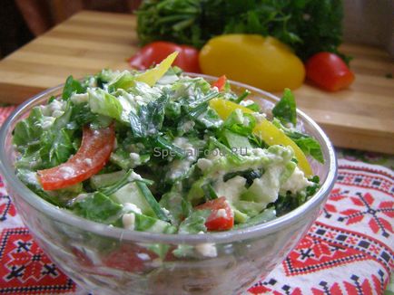 Salată de legume cu dressing dietetic - nutriție pe o dietă ducală