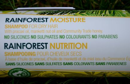 Șampon și umiditate pentru pădurile tropicale din magazinul de caroserie